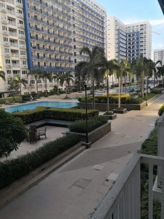 Bliss Staycation At Sea Residences By John Manila Exterior photo