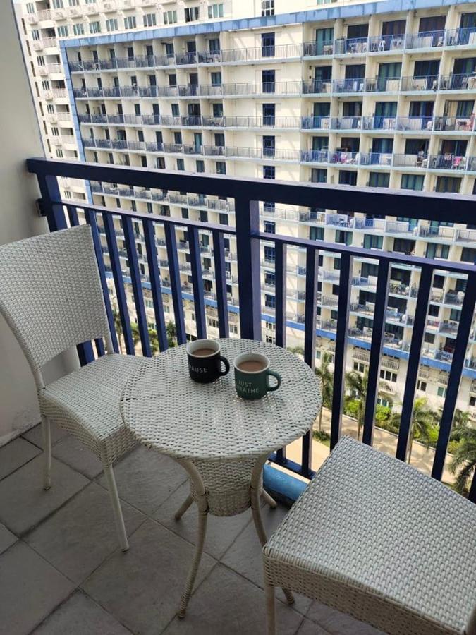 Bliss Staycation At Sea Residences By John Manila Exterior photo