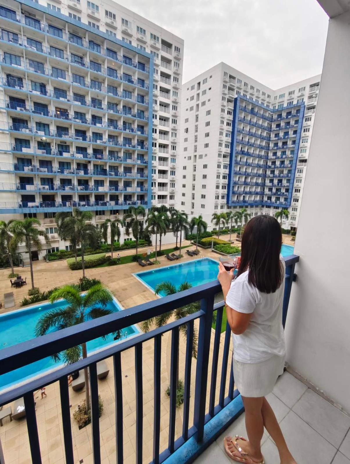 Bliss Staycation At Sea Residences By John Manila Exterior photo